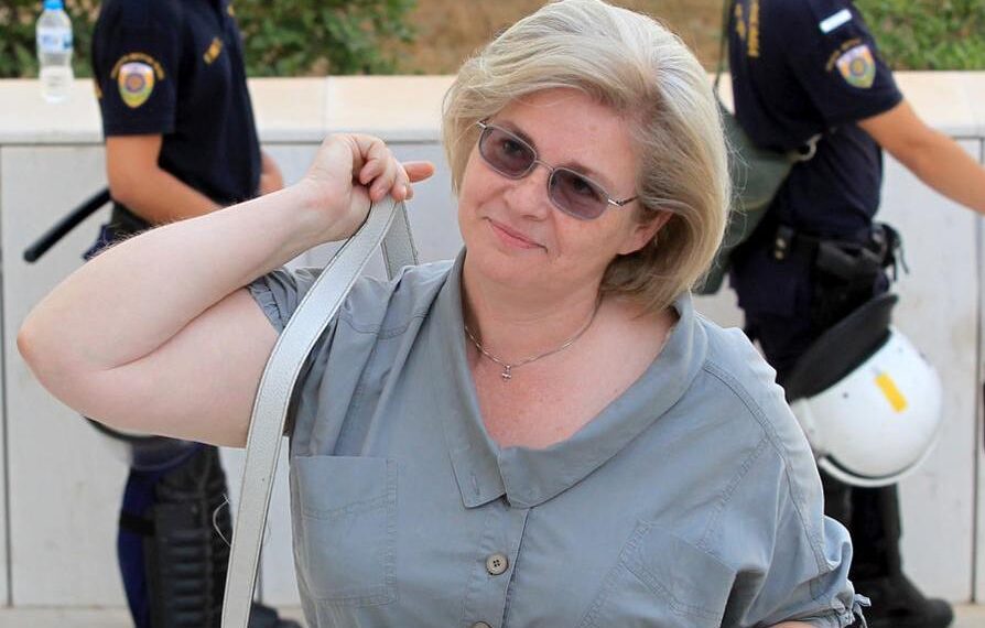 Κατ’ οίκον περιορισμός για Ζαρούλια