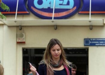 Είσοδος στην αγορά εργασίας 50.000 νέων ανέργων μέσω ΟΑΕΔ