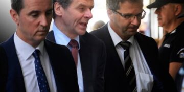 Διαδοχικά ραντεβού των Τροϊκανών για όλα τα ανοιχτά μέτωπα