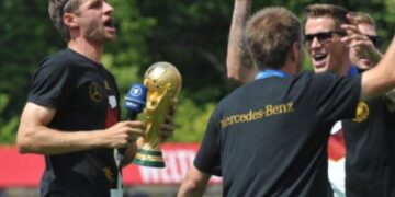 Έσπασε το τρόπαιο του Μουντιάλ!