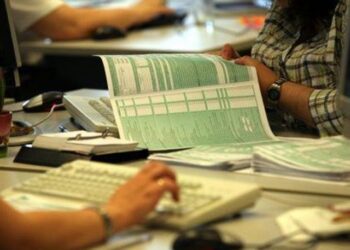 Μόλις έξι μέρες περιθώριο για να πληρωθεί η πρώτη δόση του φόρου ακινήτων!