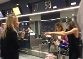 Kate Moss: Και μεθυσμένη και… «λαθρεπιβάτης»