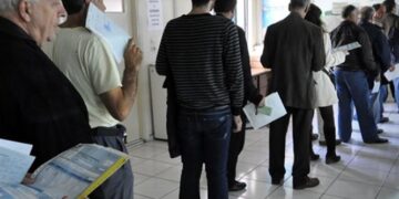 Πρόστιμα-«φωτιά» για το πόθεν έσχες