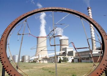 «Ναι» ΑΝΕΛ, «όχι» ΚΚΕ στο δημοψήφισμα για τη ΔΕΗ του ΣΥΡΙΖΑ