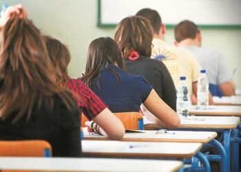 Τράπεζα Θεμάτων: Στον Εισαγγελέα στέλνει την υπόθεση ο Λοβέρδος