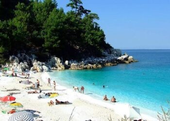 Για περιπολίες στις… παραλίες ετοιμάζονται οι αστυνομικοί