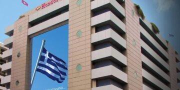 28 ώρες στα κρατητήρια η κόρη του Αλαβάνου, για δύο… δειγματάκια make up!