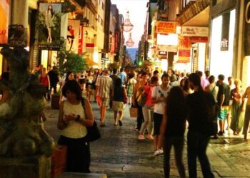 Καταστήματα ανοικτά όλες τις Κυριακές – Ξεσηκωμός εμπόρων