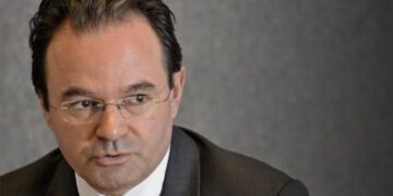 Παραμπομπή Παπακωνσταντίνου στο Ειδικό Δικαστήριο εισηγείται ο εισαγγελέας