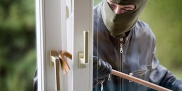 Πώς θα κρατήσετε μακρυά τους διαρρήκτες