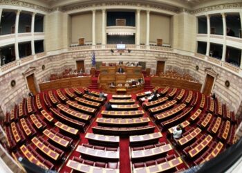 Βουλευτής ΣΥΡΙΖΑ: Και γιατί να μην έρθουν οι γονείς των Πυρήνων στην Βουλή; – Μέσα στο κοινοβούλιο είναι εισαγγελείς της χούντας και μαχαιροβγάλτες!