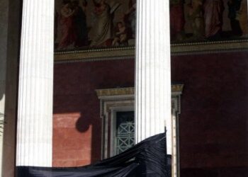 Μπαίνει εισαγγελέας στο Μετσόβιο -Χάος στη σχολή, όμηροι οι φοιτητές