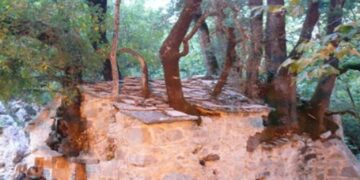 Απόλυτο μυστήριο: 8 τόποι στην Ελλάδα με μύθους, θρύλους και παράξενες ιστορίες