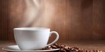 Τελικά πόσο καλό μας κάνει ο καφές: Οι διατροφολόγοι αποκαλύπτουν τα μυστικά συστατικά του