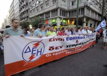 Απεργίες μόνο με 50% + 1: Η κυβέρνηση κόβει τα κονδύλια και τις άδειες στους συνδικαλιστές