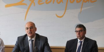 Έκκληση Δένδια σε ΔΕΗ: Μην κάνετε απεργίες τώρα που ο τουρισμός πάει καλά