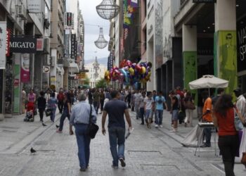 ΚΛΕΙΣΤΑ ΑΥΡΙΟ ΤΟ ΠΡΩΙ ΤΑ ΚΑΤΑΣΤΗΜΑΤΑ ΣΕ ΚΟΖΑΝΗ & ΠΤΟΛΕΜΑΪΔΑ – Συγκεντρώσεις διαμαρτυρίας στα Επιμελητήρια της Δυτικής Μακεδονίας