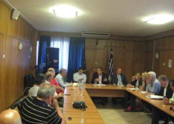 Ευρεία σύσκεψη στο ΥπΑΑΤ υπό την προεδρία του Αναπλ. Υπουργού Πάρι Κουκουλόπουλου – Για τα προβλήματα των παραγωγών εσπεριδοειδών