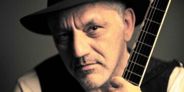 Ο Νίκος Πορτοκάλογλου με τις «Φτερωτές κιθάρες», στην Κοζάνη