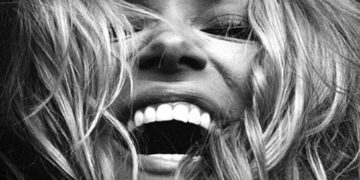 Αυτό το νυφικό φόρεσε η Βίκυ Καγιά [εικόνες]