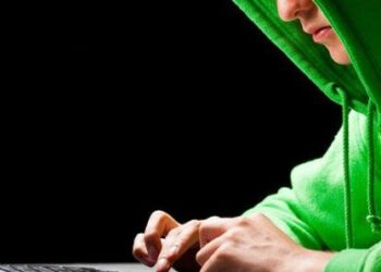 Απίστευτο: Η Δίωξη Ηλεκτρονικού Εγκλήματος προσέλαβε δύο πιτσιρικάδες πρώην χάκερς στη δουλειά!