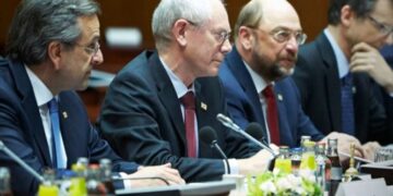 Στις Βρυξέλλες για τη σύνοδο κορυφής ο Σαμαράς