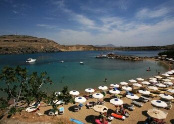 Σάλος στα ξένα media: Μαζική δηλητηρίαση σε πολυτελές ξενοδοχείο της Ρόδου