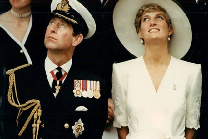 Βρετανία: Έξαλλος ο Κάρολος με βιβλίο που μιλά για το χωρισμό του με την Νταϊάνα