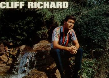 Οι Μουσικές Επιλογές του e-ptolemeos.gr, Cliff Richard – Dicitencello Vuie