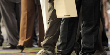 Αυτοί είναι οι μισθοί των εργαζομένων στην Ελλάδα -Από τους εργάτες μέχρι τους διευθυντές [πίνακες]