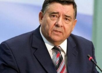 Νέο άνοιγμα του Γιώργου Καρατζαφέρη στη ΝΔ -Ο ΣΥΡΙΖΑ είναι ο κακός λύκος του παραμυθιού