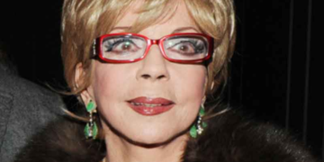 Λήστεψαν την ηθοποιό Νόνικα Γαληνέα: Της έκλεψαν 70 χιλ. ευρώ και κοσμήματα