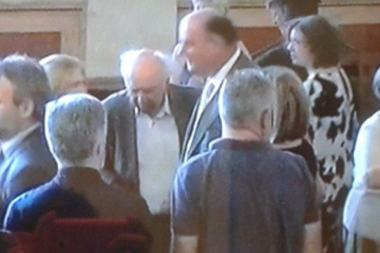 Ενταση στο Καποδιστριακό -Φοιτητές διαμαρτύρονται για τη διαγραφή των αιωνίων