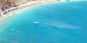 New York Times: Πως η Ελλάδα της κρίσης πουλάει λάδι και τουρισμό στους Κινέζους