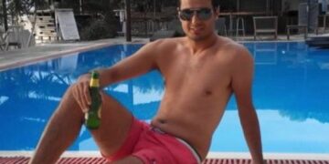 Σπύρος Σώζος, ο ηρωικός πιλότος του Corsair που συνετρίβη -Ο 28χρονος που με την ψυχραιμία του απέτρεψε την τραγωδία [εικόνες]