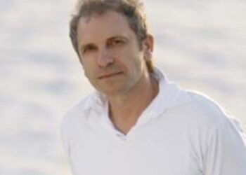 Θύμα σπείρας διαρρηκτών ο γνωστός σχεδιαστής μόδας Πάνος Ζήνας -Εισέβαλαν στην βίλα του στη Μύκονο