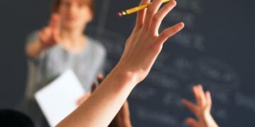 Τρεις χιλιάδες προσλήψεις αναπληρωτών για την κάλυψη των κενών στα σχολεία