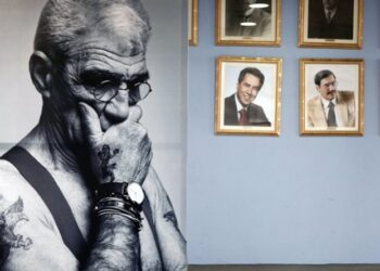 Μπουτάρης: Έχετε ξαναδεί Πρόεδρο της Δημοκρατίας με τατουάζ και σκουλαρίκι;