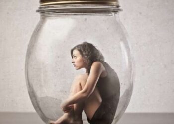4 τρόποι με τους οποίους κάνετε οι ίδιοι τον εαυτό σας αόρατο στους άλλους