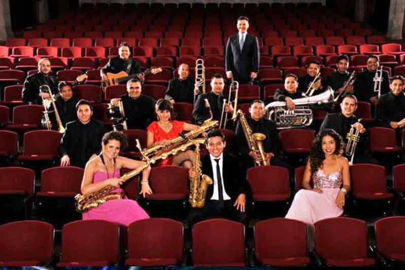 Οι Μουσικές Επιλογές του e-ptolemeos.gr, Big Band Jazz de México – All of me (2012)