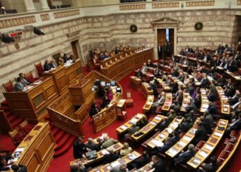 Βουλή: Ανάβουν φωτιές τα κουπόνια με τα ονόματα των «δωρητών» των κομμάτων