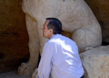 Σαμαράς για Αμφίπολη: Παγκόσμια η σημασία της – Ακούω μόνο την κυρία Περιστέρη