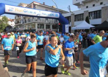 Χιλιάδες δρομείς, όλων των ηλικιών, στο Run Greece της Καστοριάς