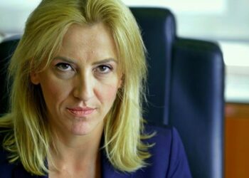 Αντάρτικο από Δούρου: Αρνείται τον επανέλεγχο των συμβάσεων