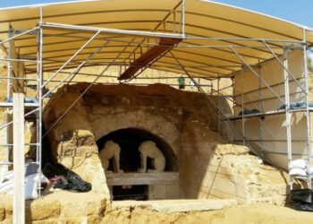 Bloomberg: Σκεφτείτε να βάλετε και χορηγούς στην Αμφίπολη