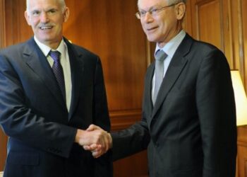 Ρομπάι: Ο Παπανδρέου «έκαψε» την Ελλάδα εμφανίζοντας «ειλικρινή» στοιχεία για την οικονομία