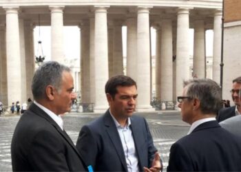 Αυτή την ώρα η συνάντηση Τσίπρα-Πάπα στο Βατικανό