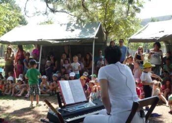 «Παραμυθένιες Κυριακές» στο δημοτικό κήπο Κοζάνης