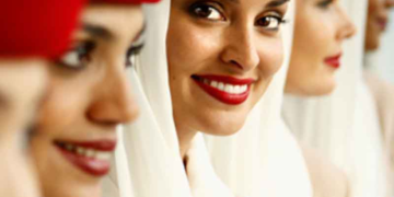 Οι 10 αεροπορικές εταιρείες με τις ομορφότερες αεροσυνοδούς -Εχουν τα πιο «θρυλικά», εντυπωσιακά κορίτσια [εικόνες]