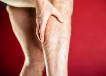 Πώς θα αποφύγετε τις κράμπες στα πόδια